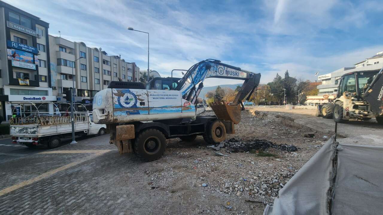 Yıkım Bitti, Bekleyiş Sürüyor: Muğlalı İşhanı Arsasında Son Durum 3